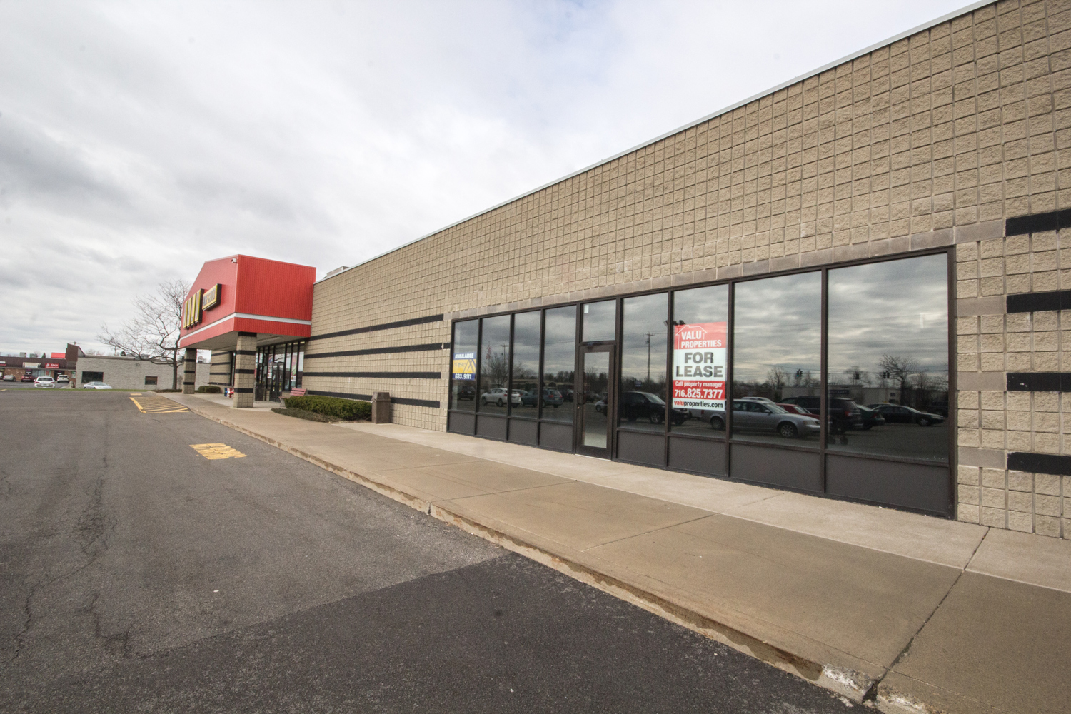 Clarence Shopping Center